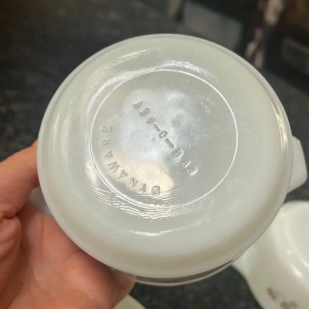 Pyrex Pyr-O-Rey Dynaware 23 Set of 4 Casserole Bowls
